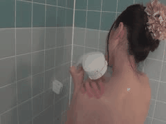 婚纱新娘美月：薄纱下诱人胸部尽现，无码乳交激情无限