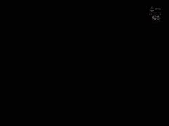 新偶像被迫与讨厌总裁同住酒店，竟发现性爱默契完美，一夜狂欢射到天明！