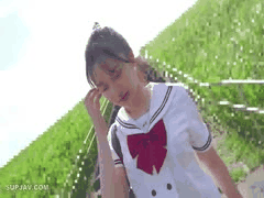 户外恶作剧高潮约会！花森香穗塞入BigBang振动器腰部塌陷喷射，女高中生中出狂欢