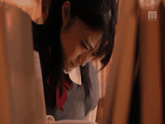 MIDA-303 快感一来就连声音都发不出_在电车上_学校里都被缠人的痴汉玩弄得舒服到不行的纯情制服美女学生_电车 _图书馆 _痴汉 _深喉