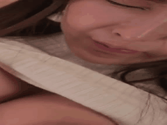 宫本留衣 EBWH-209 每天搭电车上下班的巨乳女老师_奶头被开发成敏感带_结果她开始沉迷于比老公还厉害的痴汉技巧 _老师 _痴汉 _图书馆 电车