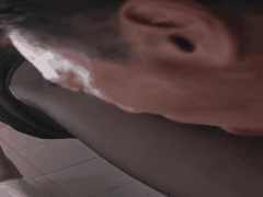 枫富爱 SONE-760 原本快退休的上班族大叔_每天都搭同一班通勤电车_看著一成不变的风景_直到遇见了美腿OL的她_最后变成痴汉狂人 _电车 _痴汉 _厕所 _潮吹 _凌辱