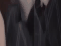 番号：MIDV-185日期：2022-9-6演员：#宮下玲奈片名：上学途中在火车上被一群猥亵者强暴……不情愿的穿制服女孩被引诱，敏感的生殖器在一场无声的轮奸中被玩弄⭐剧情：【大家的Rena-chan通过她的第一次强奸经历释放了她的受虐性！】一群阿谀奉承的小伙子，瞄准了火车上穿着闪闪发光的制服的可爱女孩！他阻止她动弹，玩弄她敏感的乳房和新鲜的生殖器。就算她拼命反抗，也无法忍受周围那些勃起阴茎的男人的