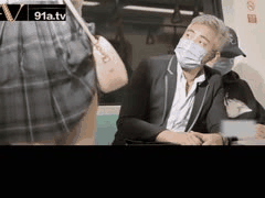 天美传媒：萝莉学生妹电车痴汉透明偷袭，户外诱惑高潮迭起！