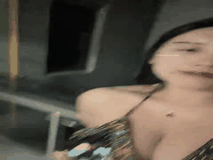 早川奈子巨乳胸模诱惑：豪乳姐姐的极致乳交服务