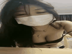 十八岁课代表媛媛：超美G奶学妹顶级美乳诱惑，能玩一百年