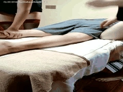 熟女按摩技师偷拍特殊服务：直接骑乘压倒猛啪，白浆泛滥高潮