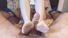 专业足交女王torislegs合集6_丝袜美腿各种搓射_玩转足交高潮狂喷