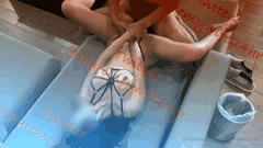 台湾人妻绿帽露出合集_激情多人群P精彩片段