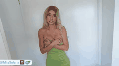 甜美亚裔博主MilaSolana蜜桃臀合集_笑容撩人曲线诱惑欲罢不能