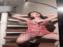 OnlyFans网红tinaislove与Angel.VIVI的私密诱惑视频