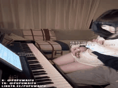 噗噗12月6日新作：琴键上的暧昧，你的双手探索我身