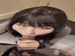 高颜值反差妹噗噗首发：趁哥哥不注意在家深喉好兄弟到射精