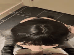 高颜值反差妹噗噗首发：趁哥哥不注意在家深喉好兄弟到射精