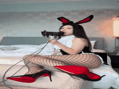 LonikaMeow 性感网袜兔女郎诱惑秀
