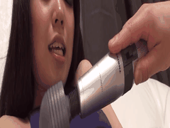 大崎茜紧身泳装凸显私密曲线_天然素人无码诱惑