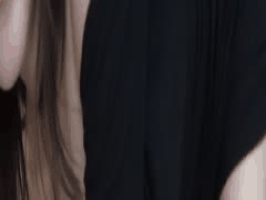 翻白眼高潮的美少女：清纯大眼诱惑，床上狂野口技与中出极乐！