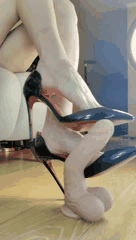 天蝎座胖虎的足交调教合集5丝足与足膜的完美结合_6