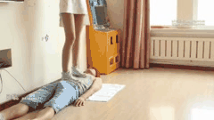 艾彩女王调教男M精选合集_足控足交爱好者必看