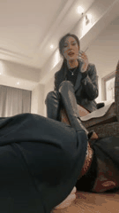 羞辱与调教的黑丝玉足直播合集萱萱与诺诺的精彩互动_8