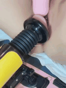 舞蹈生姐姐堕入SM深渊_暴力异物扩张3P女女露出喝尿极致狂欢_1