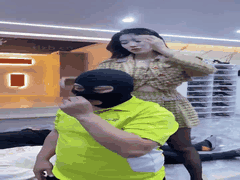 刘亦菲女神银儿芙芙强势回归_重度调教场全体踩踏窒息腿绞_多奴正脸美颜诱惑狂野