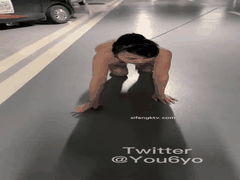 地下车库惊魂调教_金主狗链牵引全裸淫妻悠悠姐_超级骚母狗爬行求宠_口塞吃鸡高潮狂喷