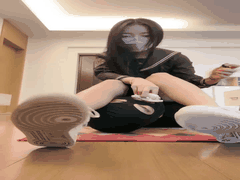 奈奈JK直播套路调教_暴力踢裆狂野潮吹_学生萝莉群交沉沦高潮