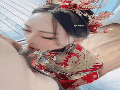 婚纱新娘戴狗链狂舔巨棒 被主人后入猛插成淫荡母狗 洞房夜SM极致调教