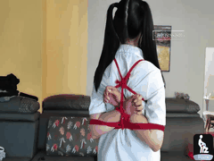 捆绑调教娇嫩学生妹_揉奶狂揉引爆潮吹_群P萝莉高潮迭起