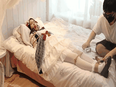 白雪公主绳艺捆绑调教_挠脚心娇喘求饶的禁忌SM之夜