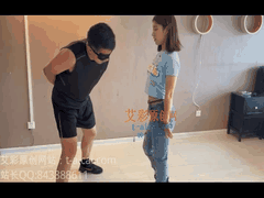 短靴牛仔裤狂踩碎蛋_娇娃调教踢裆隔裤刺激_SM重口快感直击灵魂