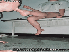 韩国大叔户外痴舔裸足_素人足控开发纯享合集