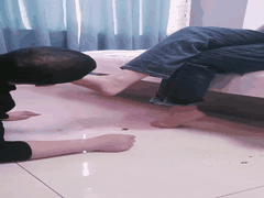 吴迪丝袜脚喂食诱惑_足控重口福利片段