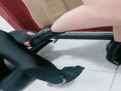 高傲女王调教卑微家奴的SM调教之旅