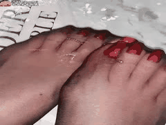 诱惑美足恋足足交精品诱人视频