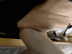 兮陌S调教脚奴：深喉舔脚至发白，极致SM足控狂欢！