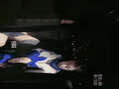 双子姬女王夜袭高中：调教恋足少年从舔脚到车内狂欢