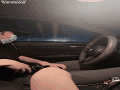 南京小小女王调教司机：户外厕所喂尿踢裆重口刺激