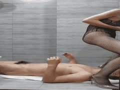 内地熟女SM直播：中年妖精喝尿调教重口秀