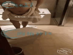 重口轻度SM！巨坦熟女浴缸被20cm狼牙套猛插，肛塞尾巴摇晃水花四溅