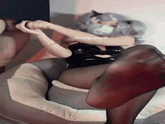 星十三黑丝Cosplay初音未来足交福利姬诱惑