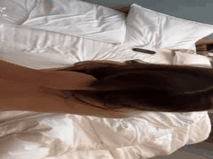 新晋原创博主花有容：丝袜美腿人妻后入翘臀，淫荡高潮尽显未来潜力