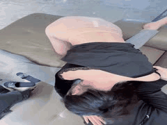 极品护士老婆出轨领导！绿帽老公回家目睹婚房无套激战，被迫舔舐交合处还得做饭伺候