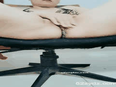 梅姐熟女人妻热舞黑丝诱惑：大奶肥臀情趣私拍露点合集