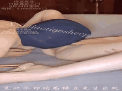 绝美人妻沦落骚妻：肉丝袜诱惑下自慰不满足，渴望鸡巴猛插止痒