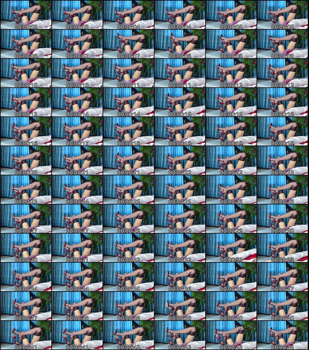 抖音白龙猫女丝袜玉足诱惑_制服长腿撩人曲线_欲火焚身一触即发