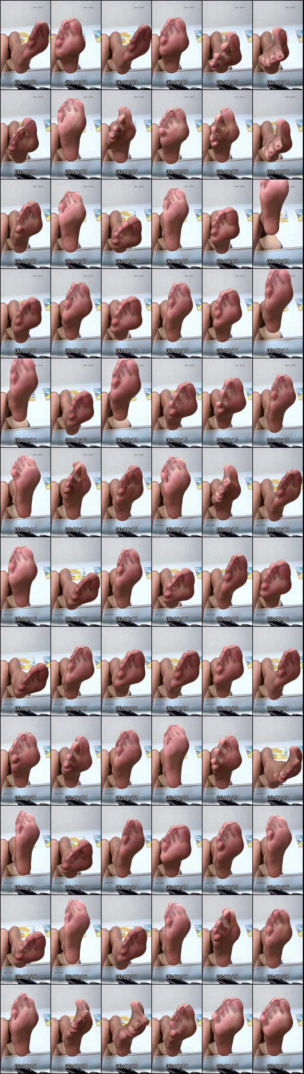 抖音白龙猫女丝袜玉足诱惑_制服长腿撩人心痒难耐