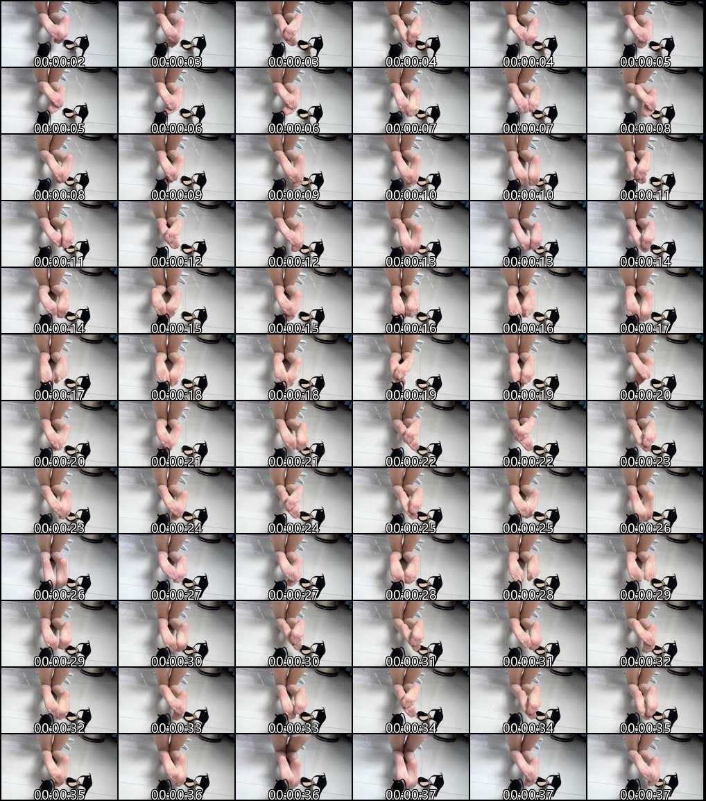 抖音猫女丝袜玉足诱惑_白龙制服长腿撩人_足控福利满分