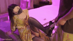 桥本香菜寂寞周年激情爆棚_黄色战袍丝袜高跟足交诱惑_狂肏女神内射淫臀高潮喷射